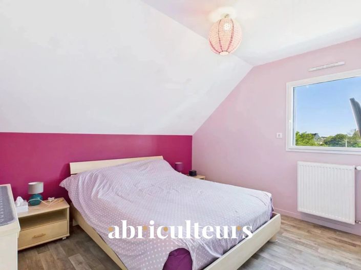 Image No.12-7 Bed House for sale