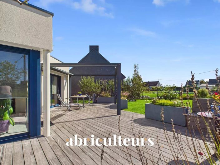 Image No.18-7 Bed House for sale