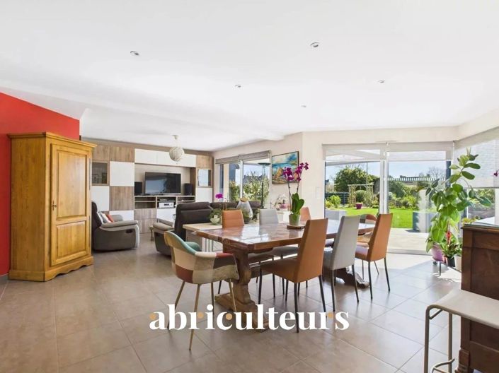 Image No.5-7 Bed House for sale