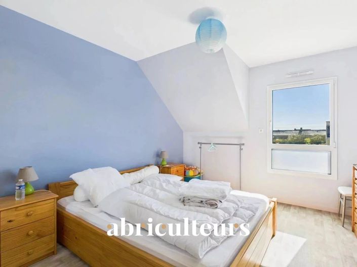 Image No.9-7 Bed House for sale