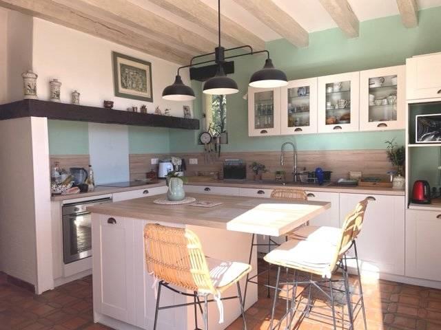 Image No.2-6 Bed House for sale