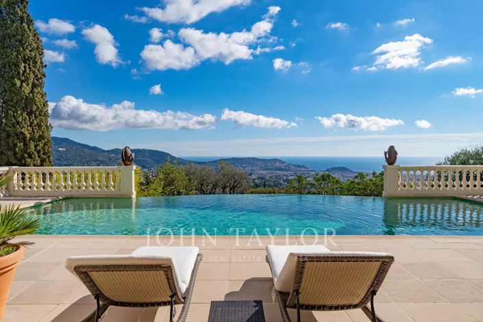 Image No.6-5 Bed House for sale