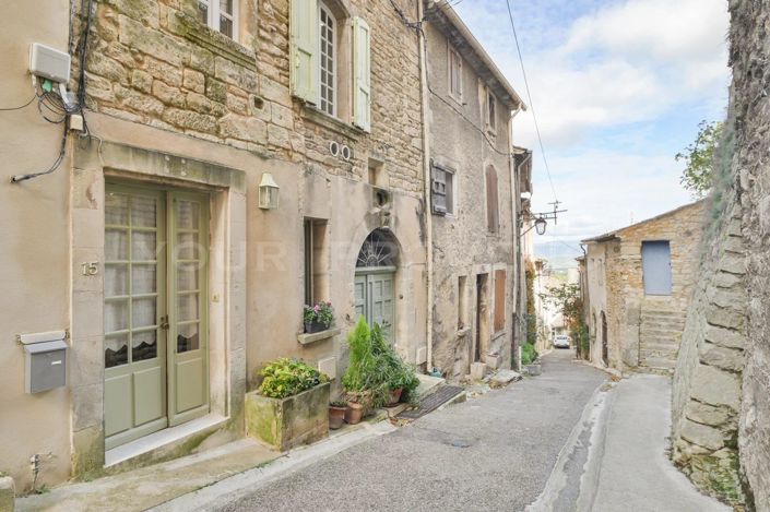 Image No.1-2 Bed House for sale