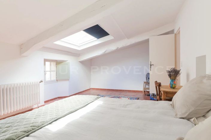 Image No.11-2 Bed House for sale