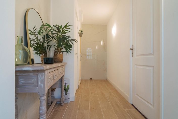 Image No.18-2 Bed House for sale