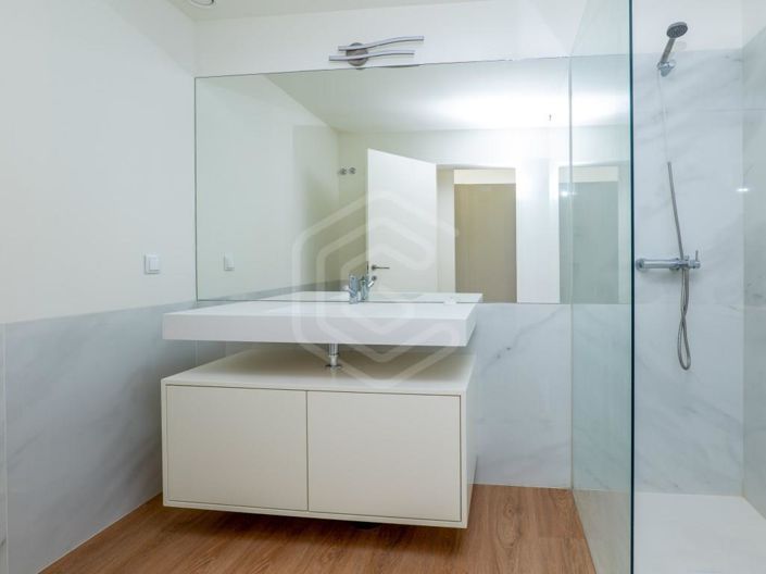 Image No.13-3 Bed Apartment for sale