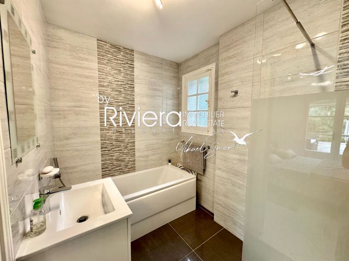 Image No.33-4 Bed House for sale