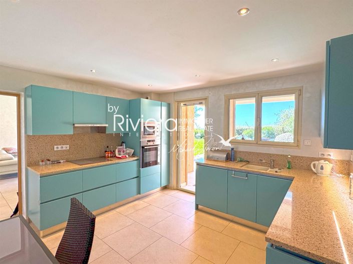 Image No.13-6 Bed House for sale