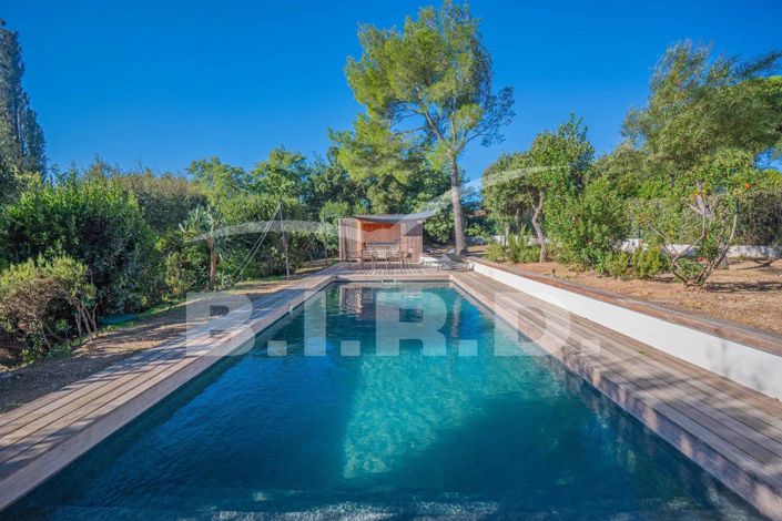 Image No.13-4 Bed House for sale