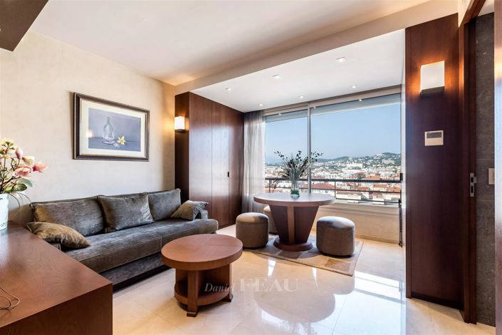 Image No.6-5 Bed Apartment for sale