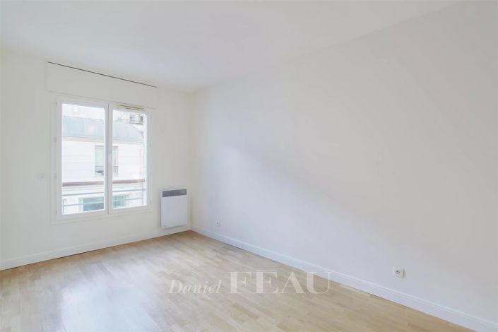 Image No.14-3 Bed House for sale