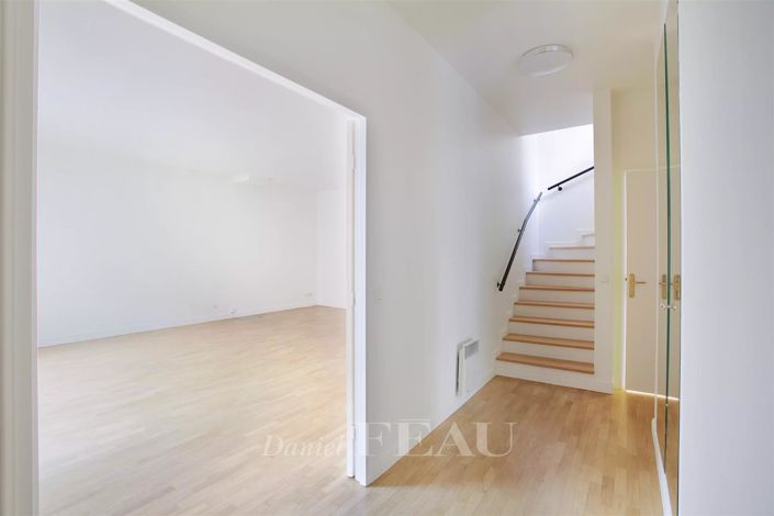 Image No.5-3 Bed House for sale