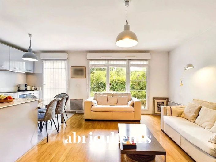 Image No.1-2 Bed Apartment for sale