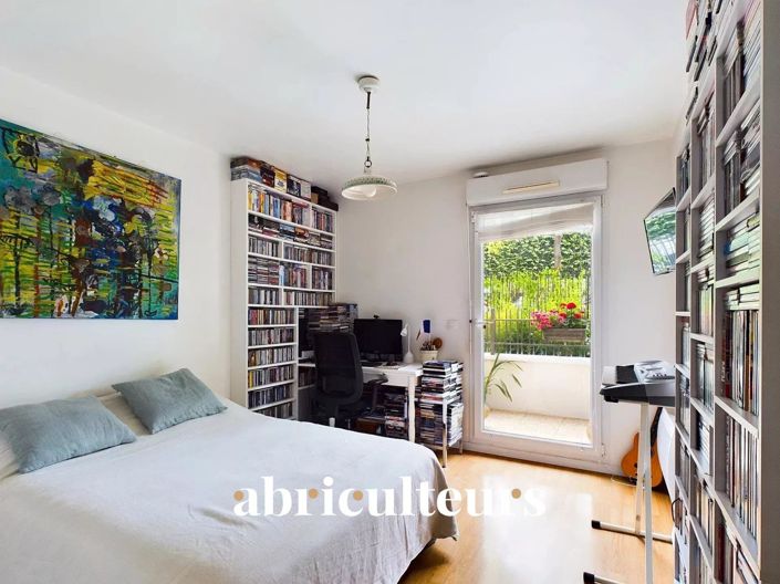 Image No.10-2 Bed Apartment for sale