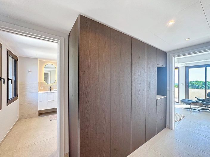 Image No.24-3 Bed House for sale