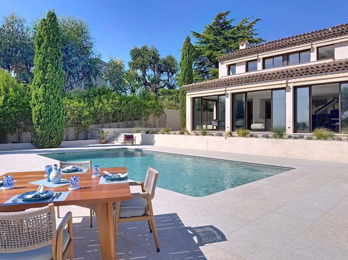 Image No.3-3 Bed House for sale