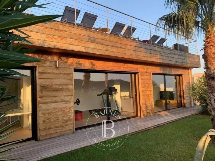 Image No.14-8 Bed House for sale