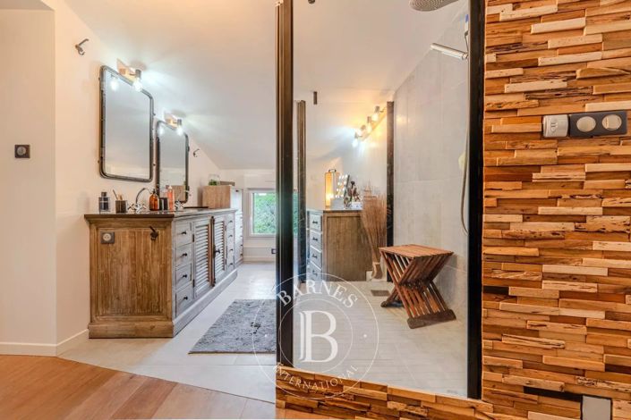 Image No.13-7 Bed House for sale