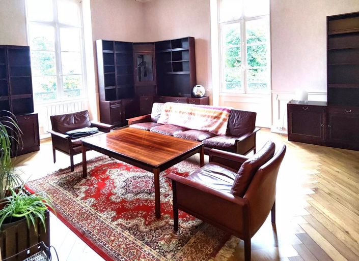 Image No.5-9 Bed Property for sale