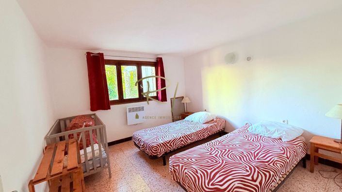 Image No.11-6 Bed House for sale