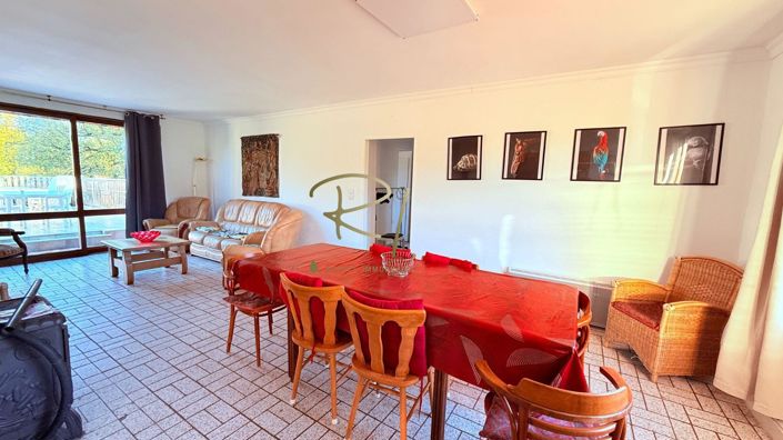 Image No.15-6 Bed House for sale