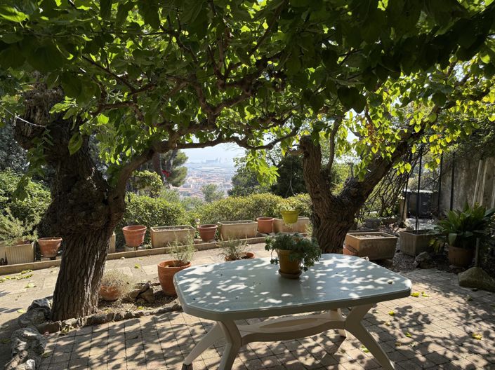 Image No.2-5 Bed House for sale