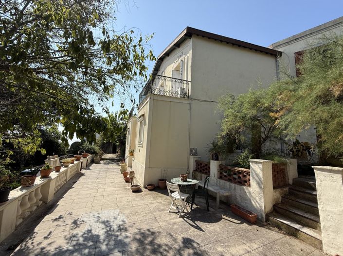 Image No.21-5 Bed House for sale