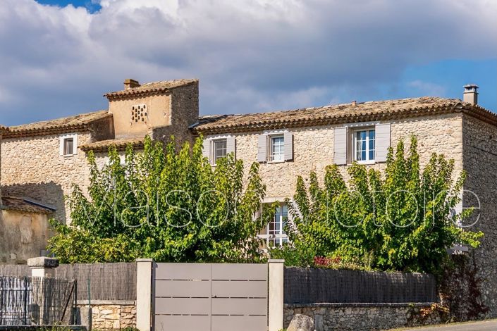 Image No.1-4 Bed House for sale