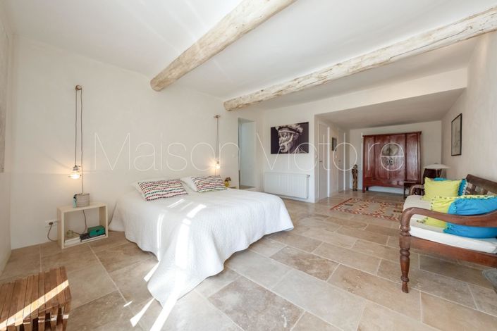 Image No.18-4 Bed House for sale