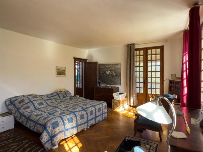 Image No.14-7 Bed House for sale