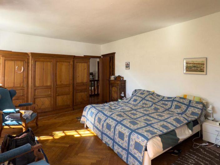 Image No.15-7 Bed House for sale