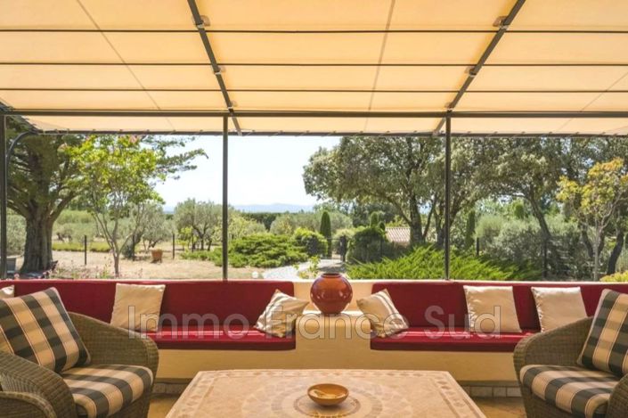 Image No.17-7 Bed House for sale