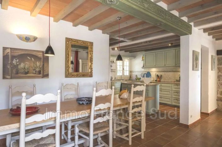 Image No.5-7 Bed House for sale