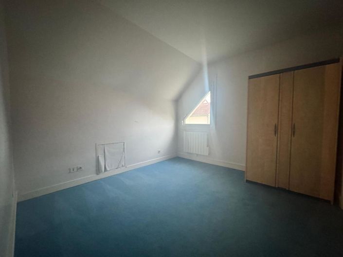 Image No.11-9 Bed House for sale