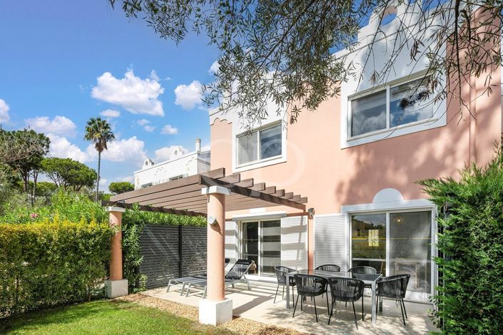 Image No.1-2 Bed House for sale