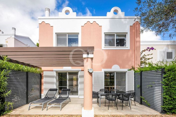 Image No.17-2 Bed House for sale