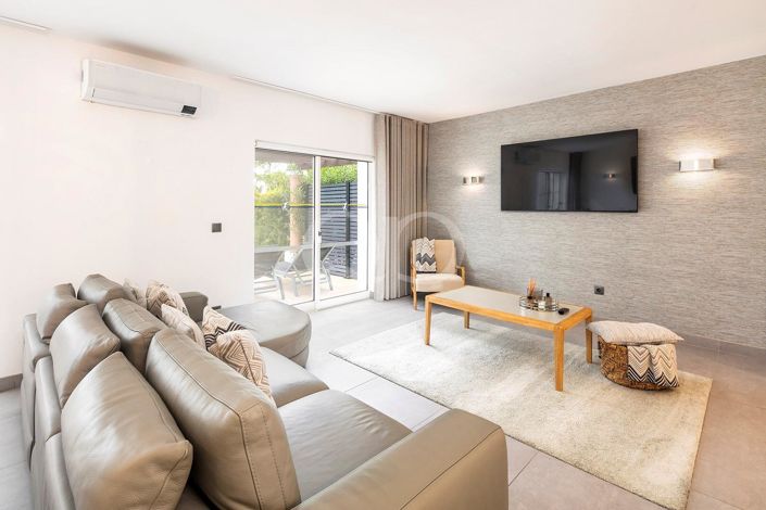 Image No.3-2 Bed House for sale