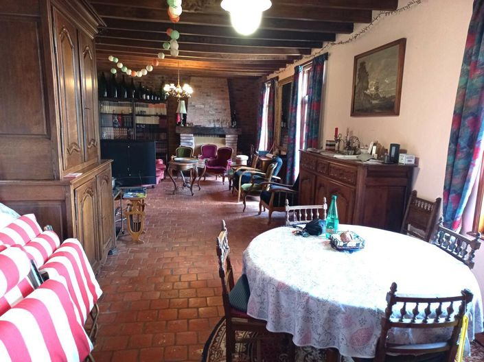 Image No.3-8 Bed House for sale