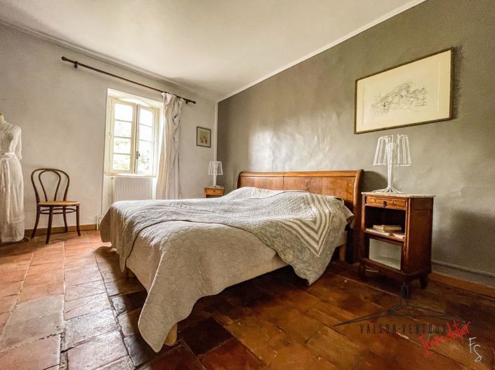 Image No.11-6 Bed House for sale