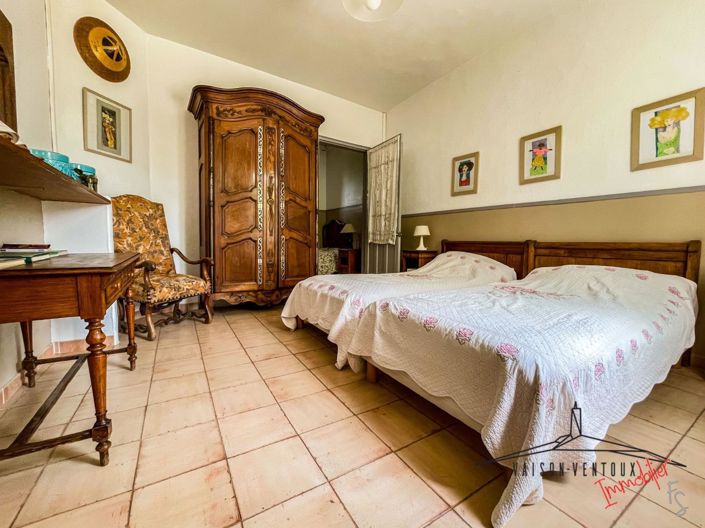 Image No.15-6 Bed House for sale