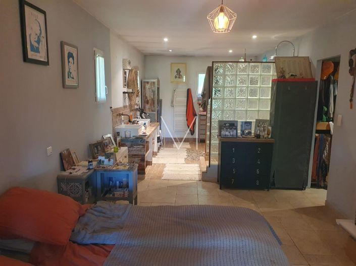 Image No.10-4 Bed House for sale