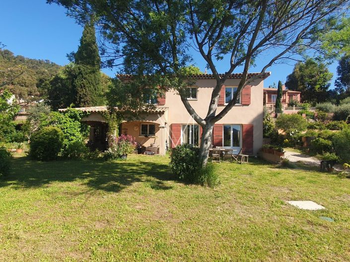 Image No.2-4 Bed House for sale