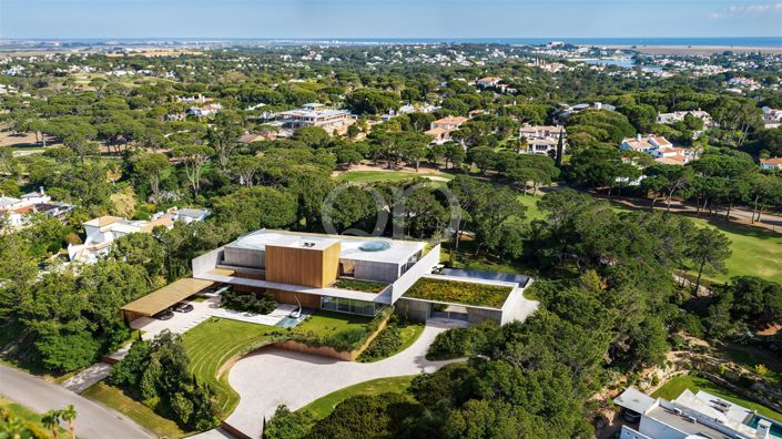 Image No.10-10 Bed House for sale