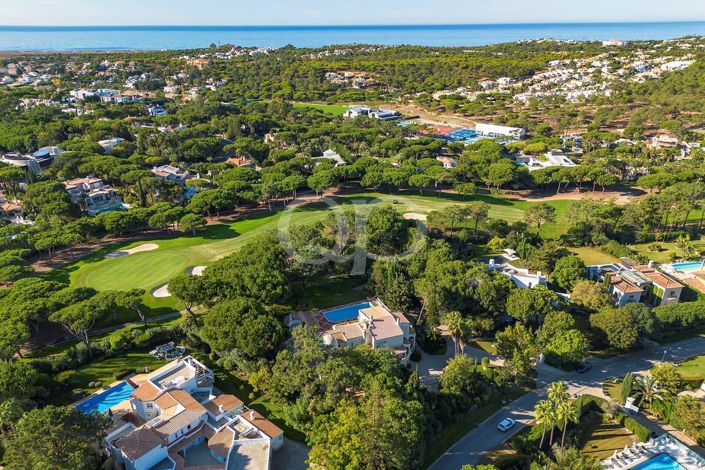 Image No.11-10 Bed House for sale