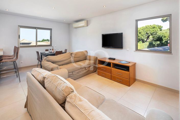 Image No.18-3 Bed House for sale