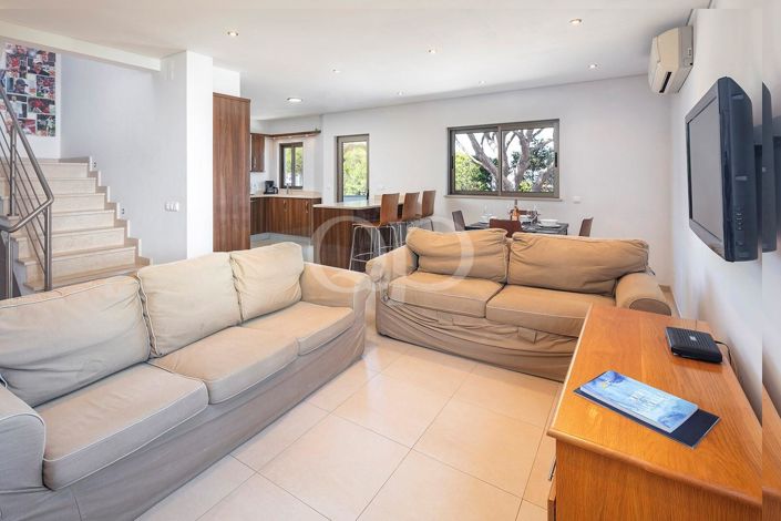 Image No.19-3 Bed House for sale