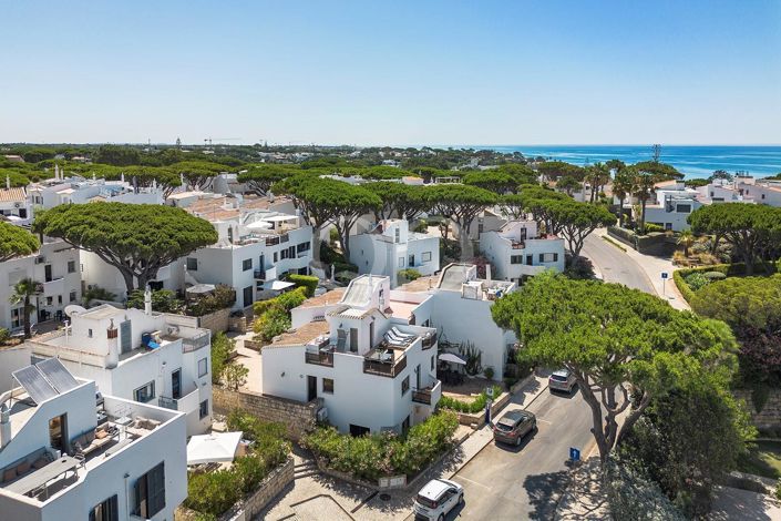 Image No.20-3 Bed House for sale