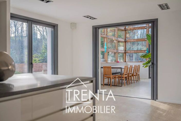 Image No.17-5 Bed House for sale