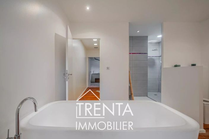 Image No.23-5 Bed House for sale