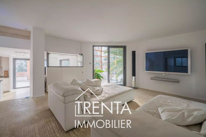 Image No.35-5 Bed House for sale